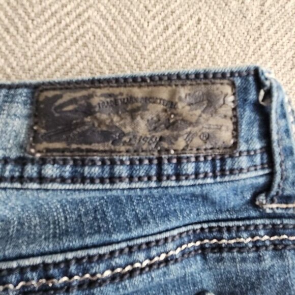 Seven7 Jeans Women's Size 14 (32x26) Blue Slim Boot Embroidered Pockets - Picture 15 of 16